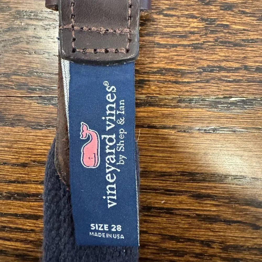 Vineyard Vines light house boys belt - size 28